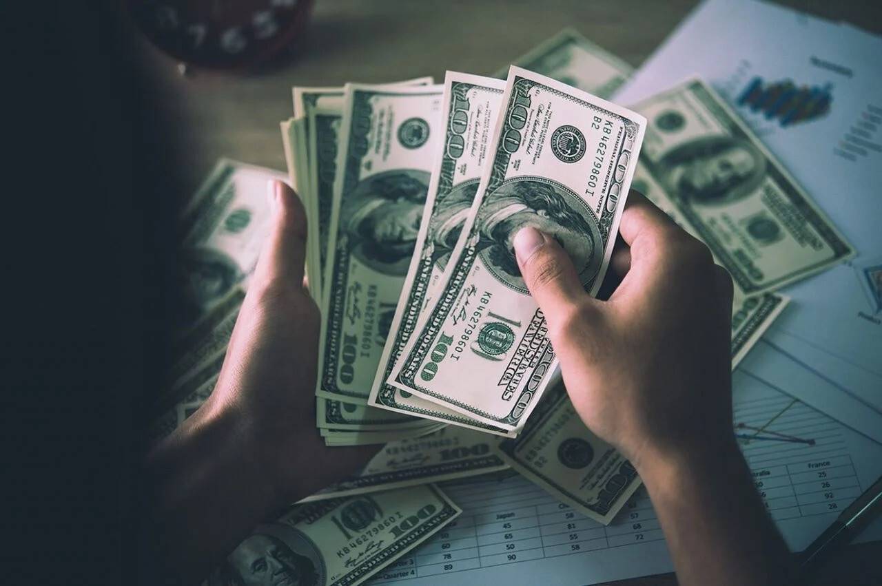 Döviz kuru güne yüksek seviyelerde başladı