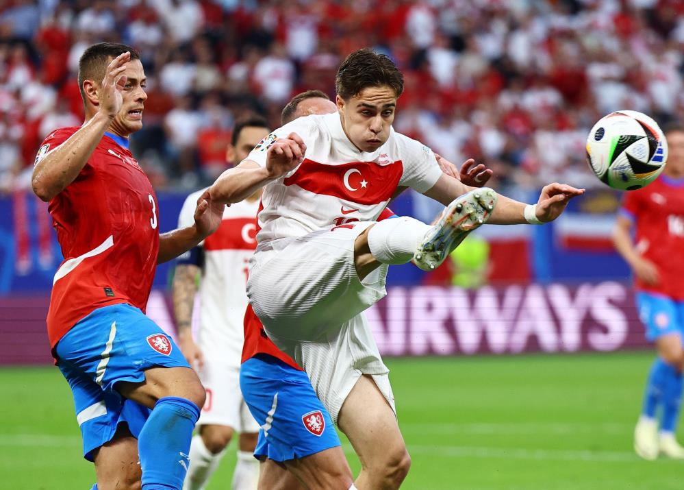 EURO 2024: Çekya: 0 - Türkiye: 0 (İlk yarı)