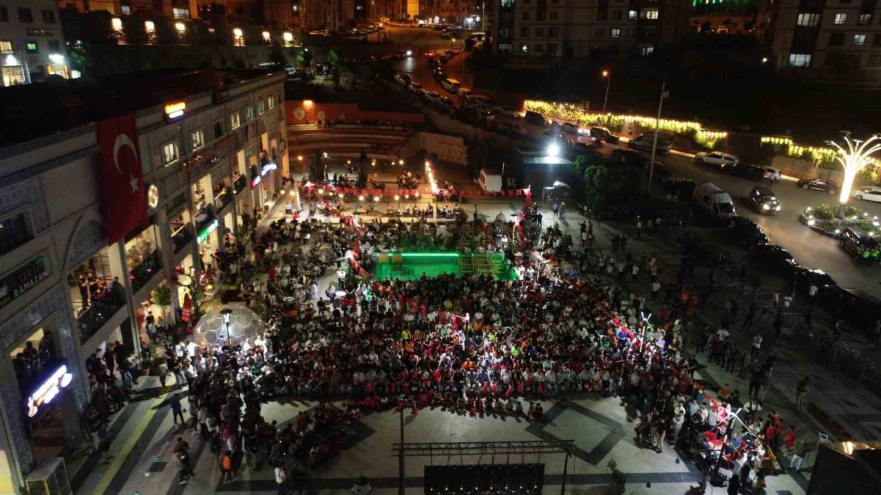 Şırnak, A Milli Futbol Takımı ile tek yürek oldu