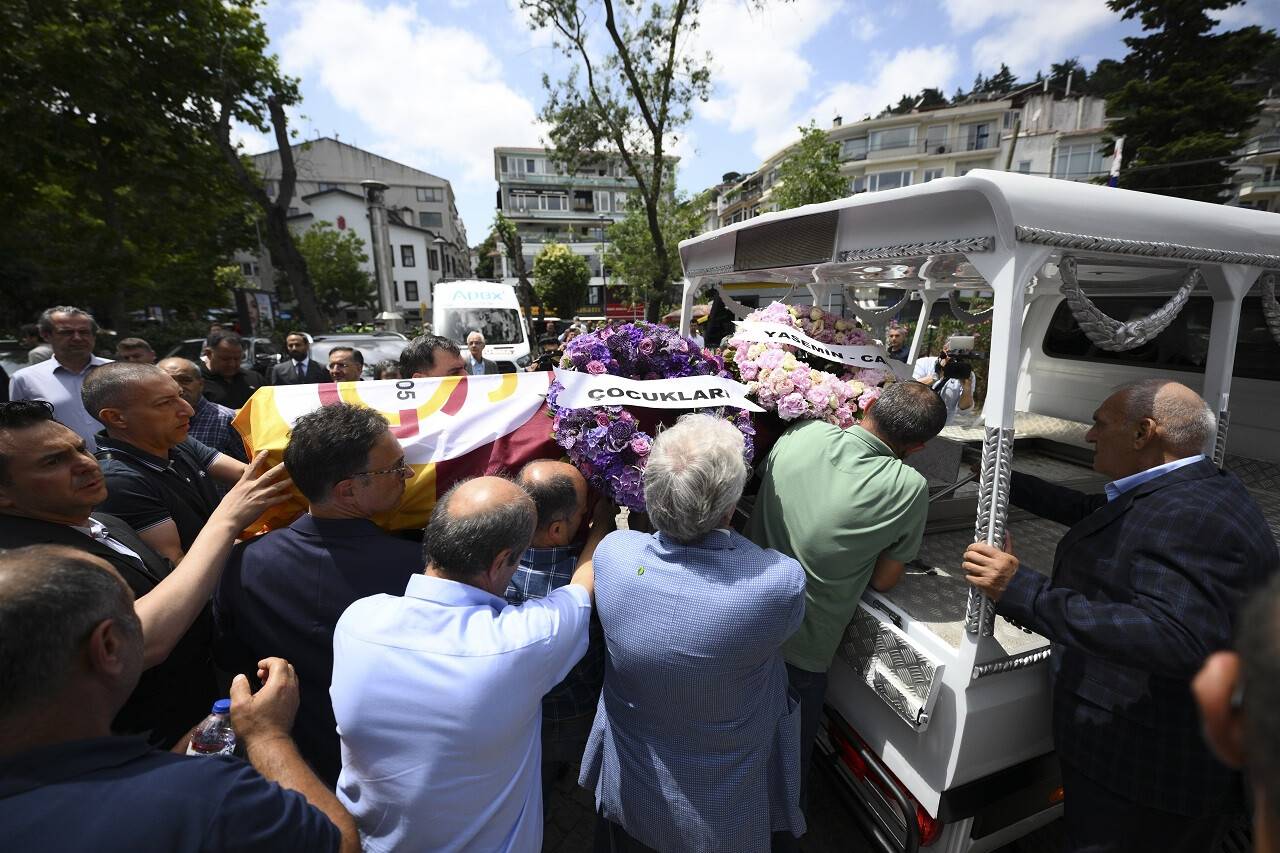 İş insanı Kıraç son yolculuğuna uğurlandı