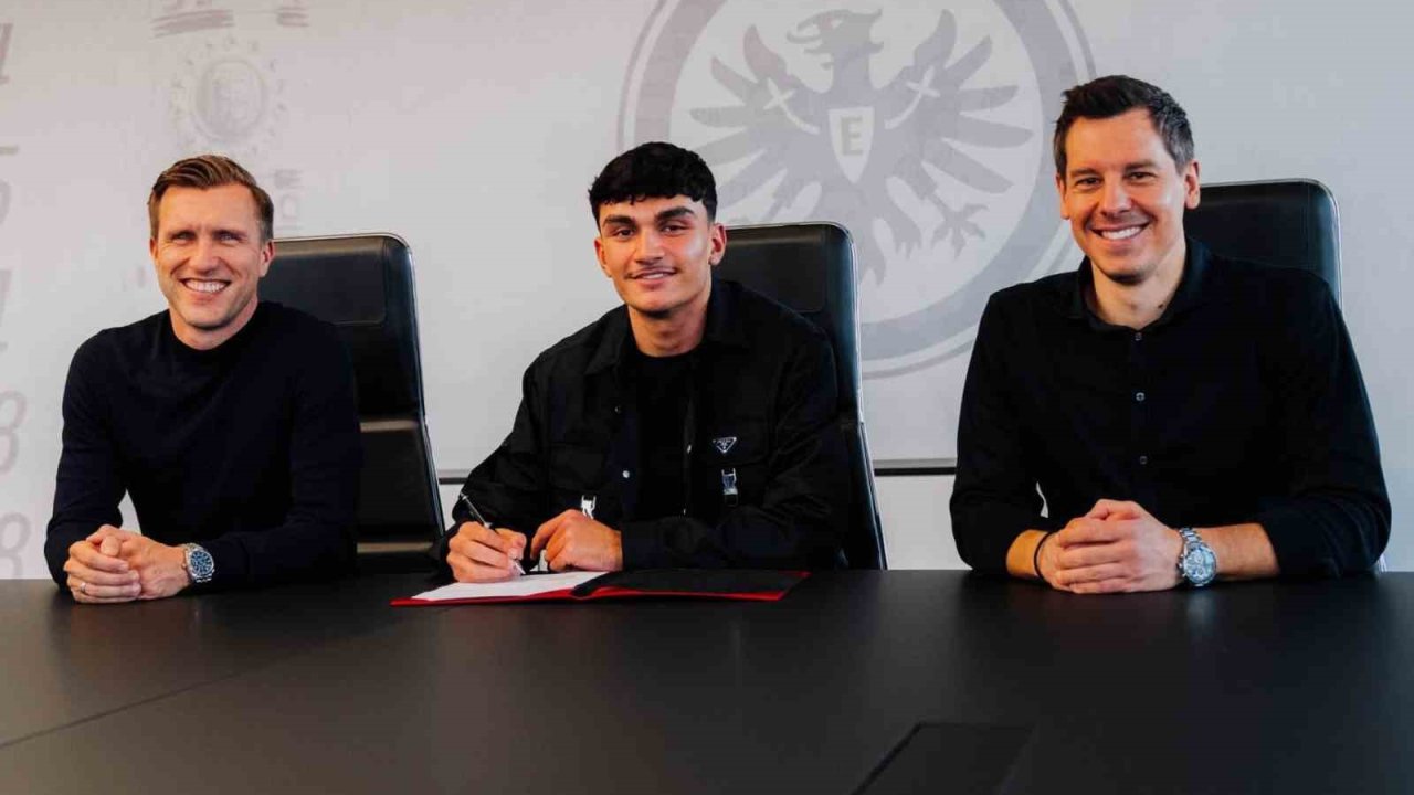 Can Uzun, Eintracht Frankfurt’a transfer oldu