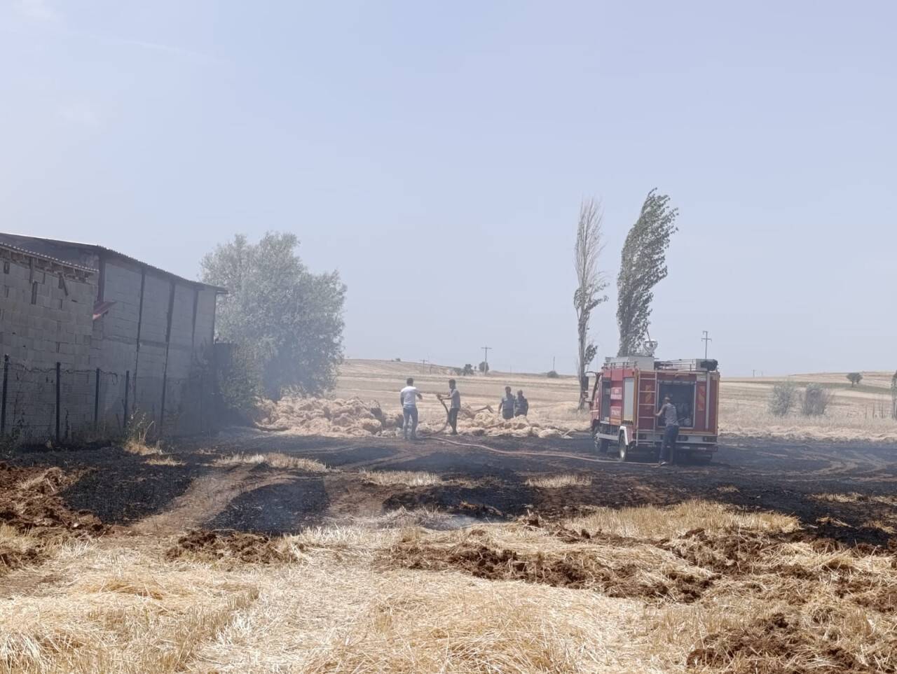 Konya'nın ilçesinde tarla yangını: 2 dönüm gitti