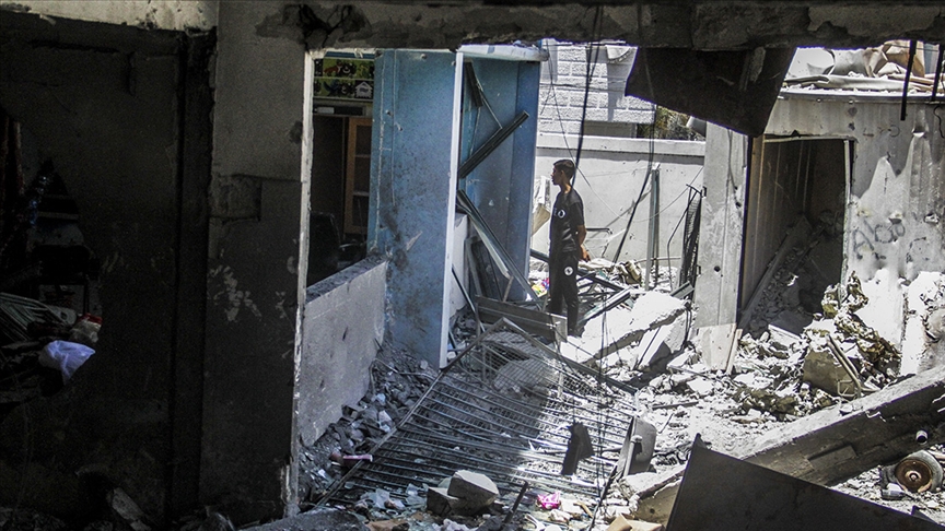 İsrail ordusu Gazze'de sivillerin sığındığı okulu bombaladı!