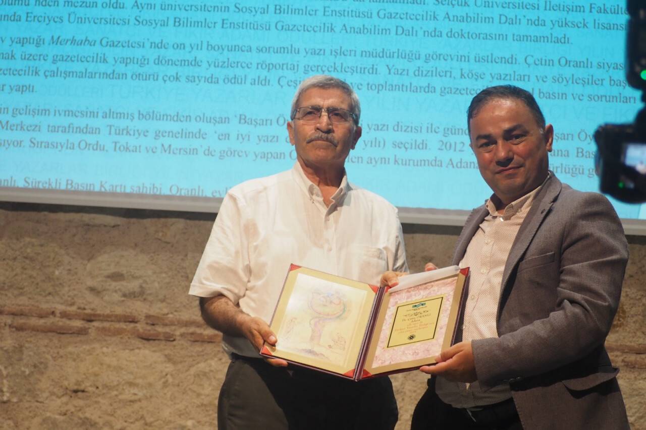 Oranlı'ya 'Yılın Yazarı' ödülü