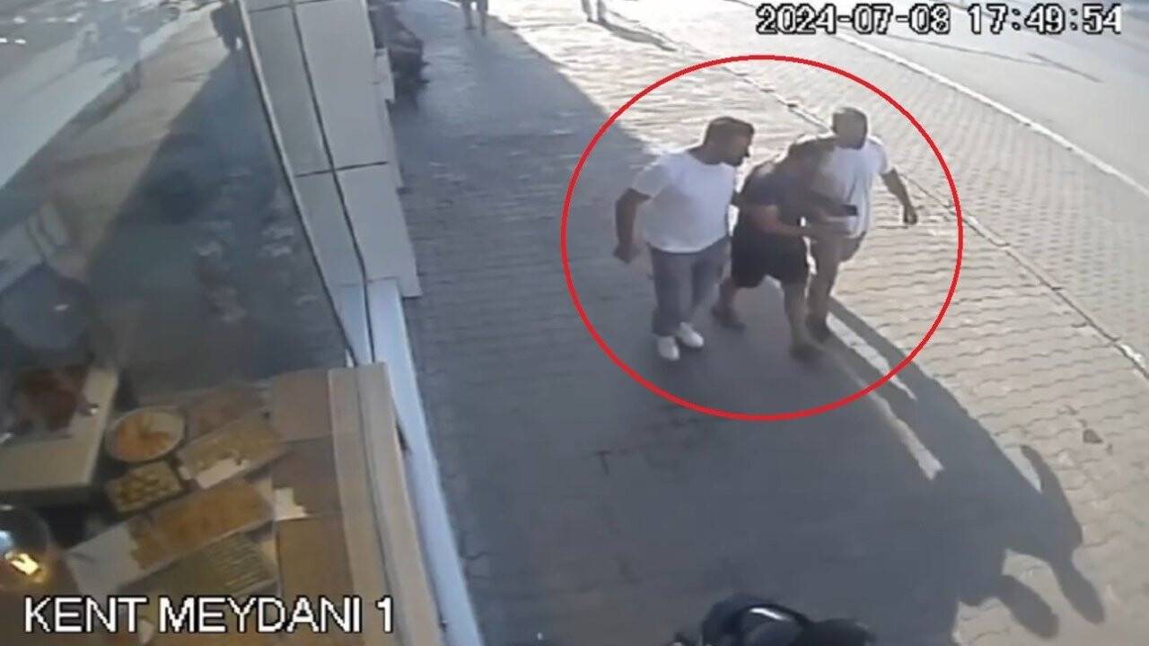 Cinayet zanlısı 11 yıl sonra terlikle gezerken yakalandı