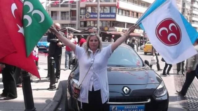 Eşinden Boşanan Ülkücü Kadın Cinayete Kurban Gitti