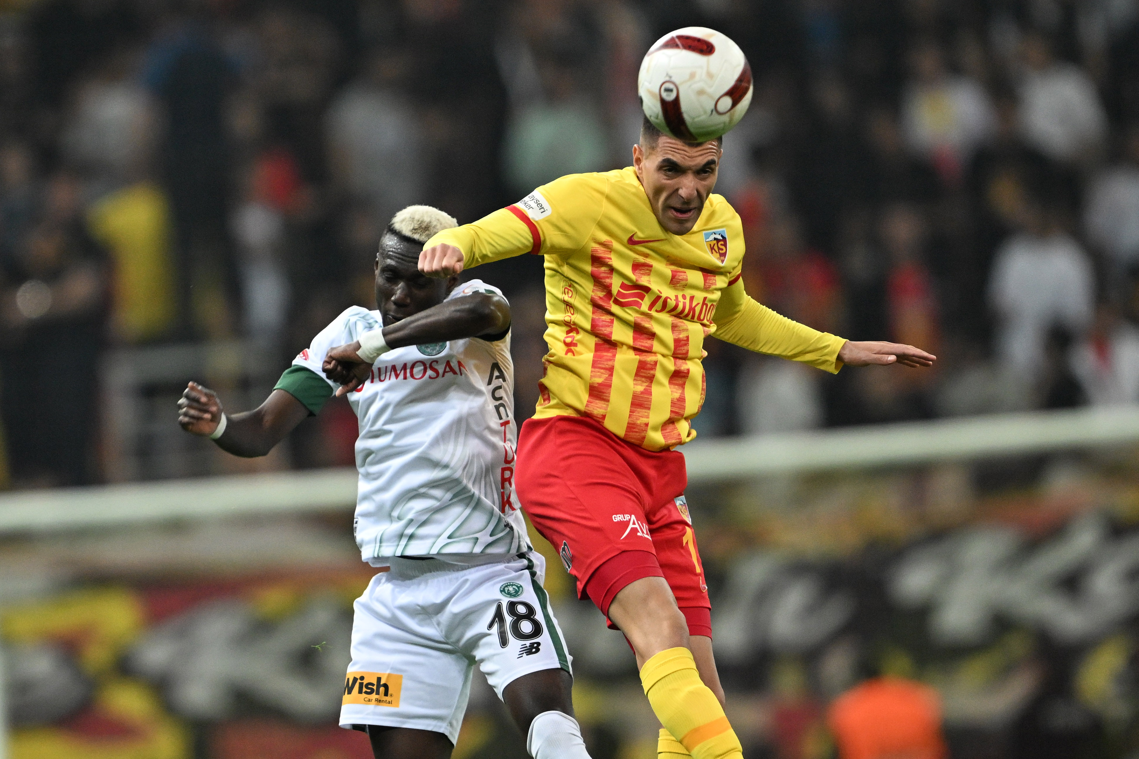 "Konyaspor, Mehdi Bourabia'yla temasta" iddiası