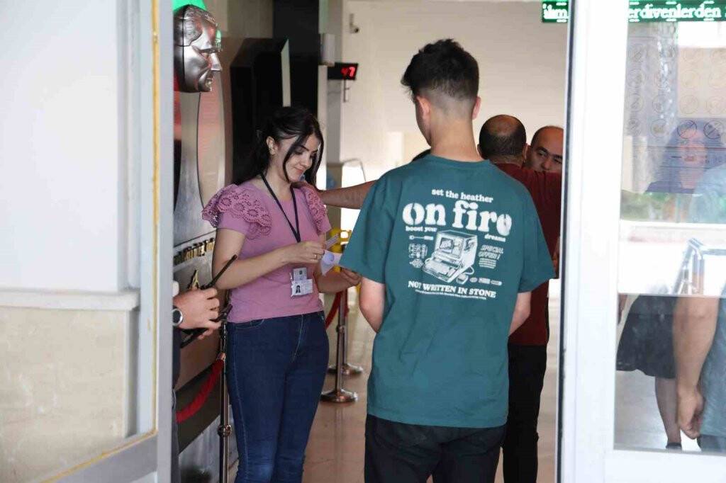 Türkiye’de bir ilk! 8 aday için yeniden YKS maratonu