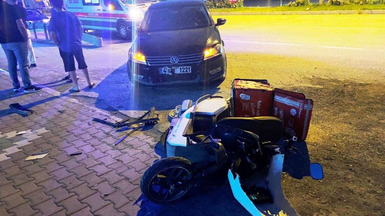 Konya'da kurye ile otomobil çarpıştı: 1 yaralı