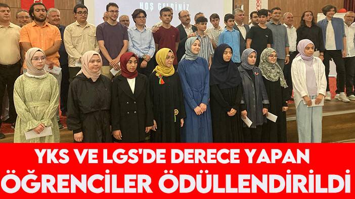 YKS ve LGS'de derece yapan öğrenciler ödüllendirildi