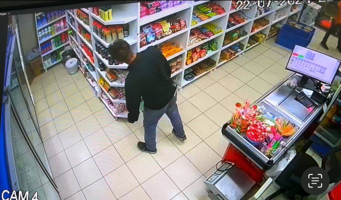 Önce evi soydu, sonra marketi...Önce kamera sonra polise yakalandı