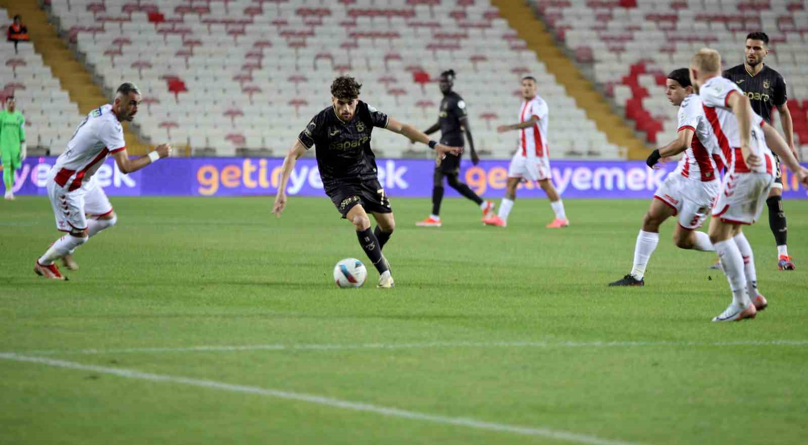 Trendyol Süper Lig: Sivasspor: 0 - Trabzonspor: 0 (Maç sonucu)