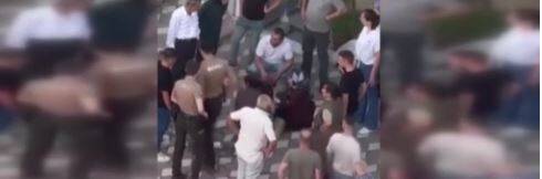 Başıboş köpekler kız çocuğuna saldırdı