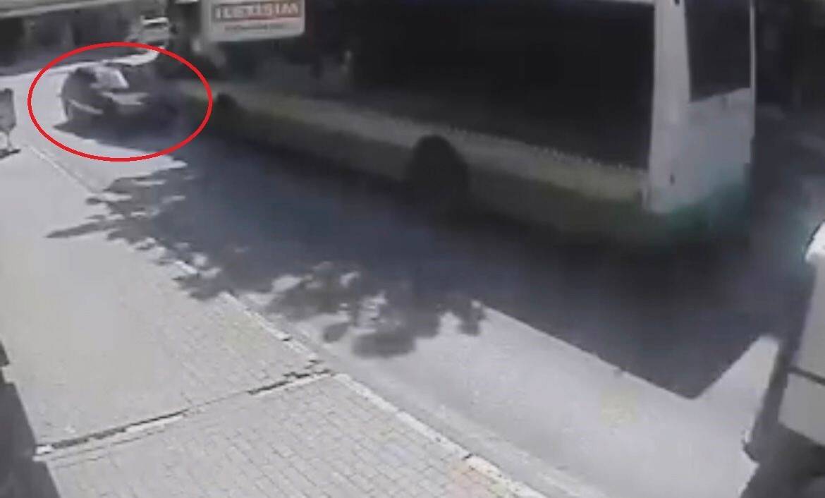 Acemi sürücü dükkana daldı, işyeri sahibi isyan etti (VİDEOLU)