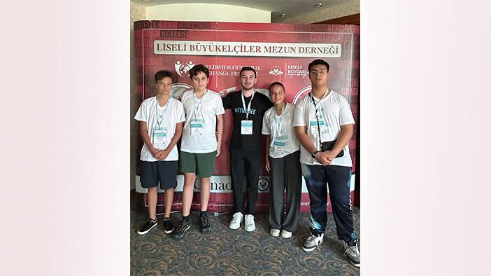 Yöntem Koleji'nden Kanada’ya