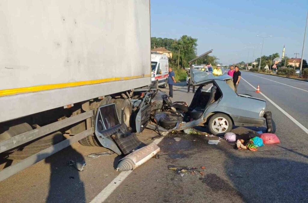 Kazada parçalanan Tofaş 1 kişiye mezar oldu