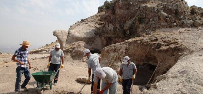 GEVALE KALESİ’NDE TARİH GÜN YÜZÜNE ÇIKIYOR