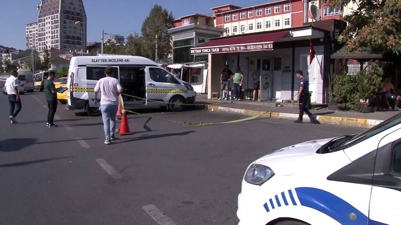 İstanbul'da bir kişi  'taksi yok' denilince durağı kurşunladı