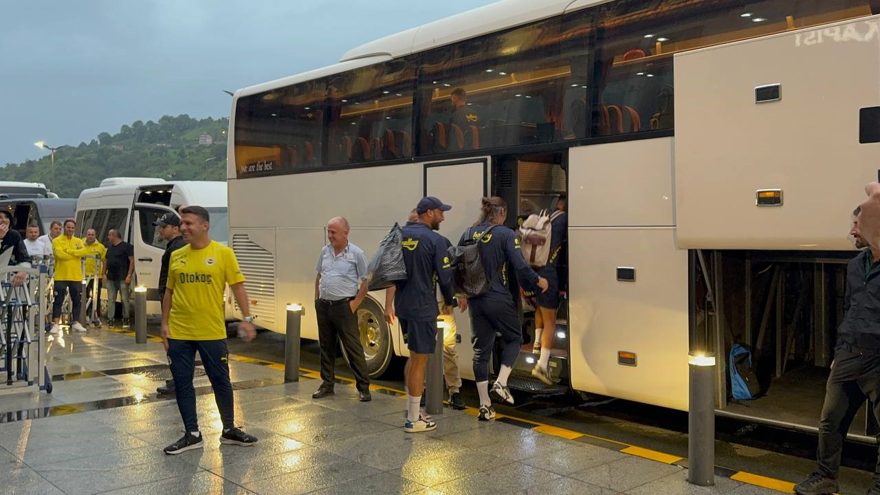 Fenerbahçe, Rize’ye geldi