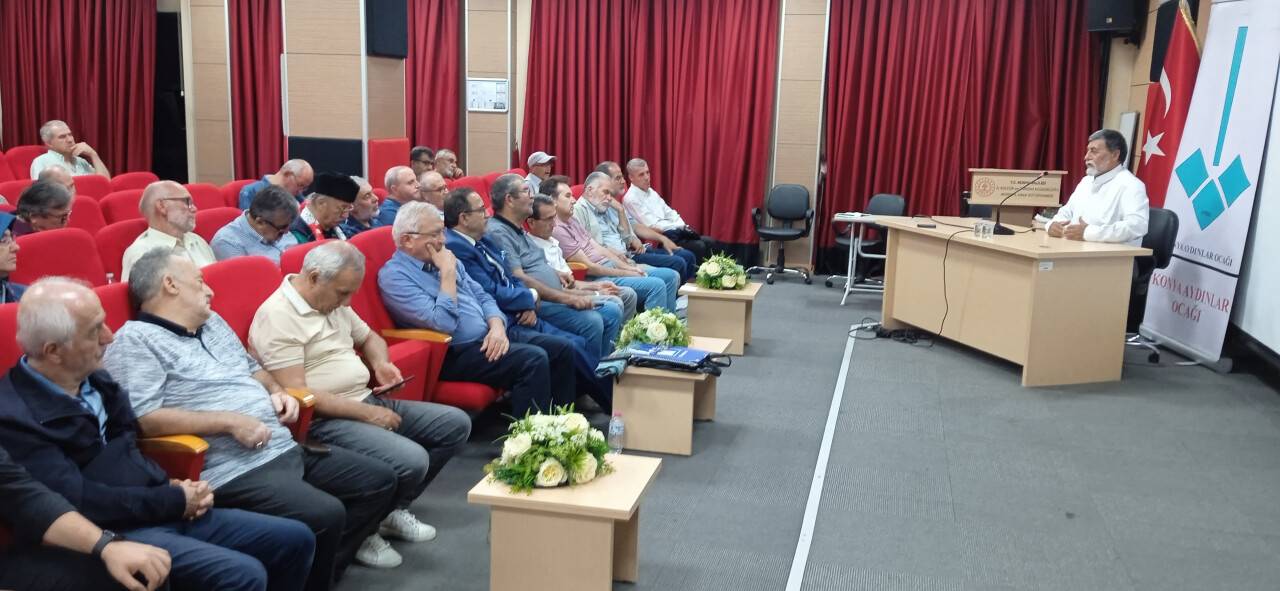 'Türk Tarihi yeniden yazılmalı'