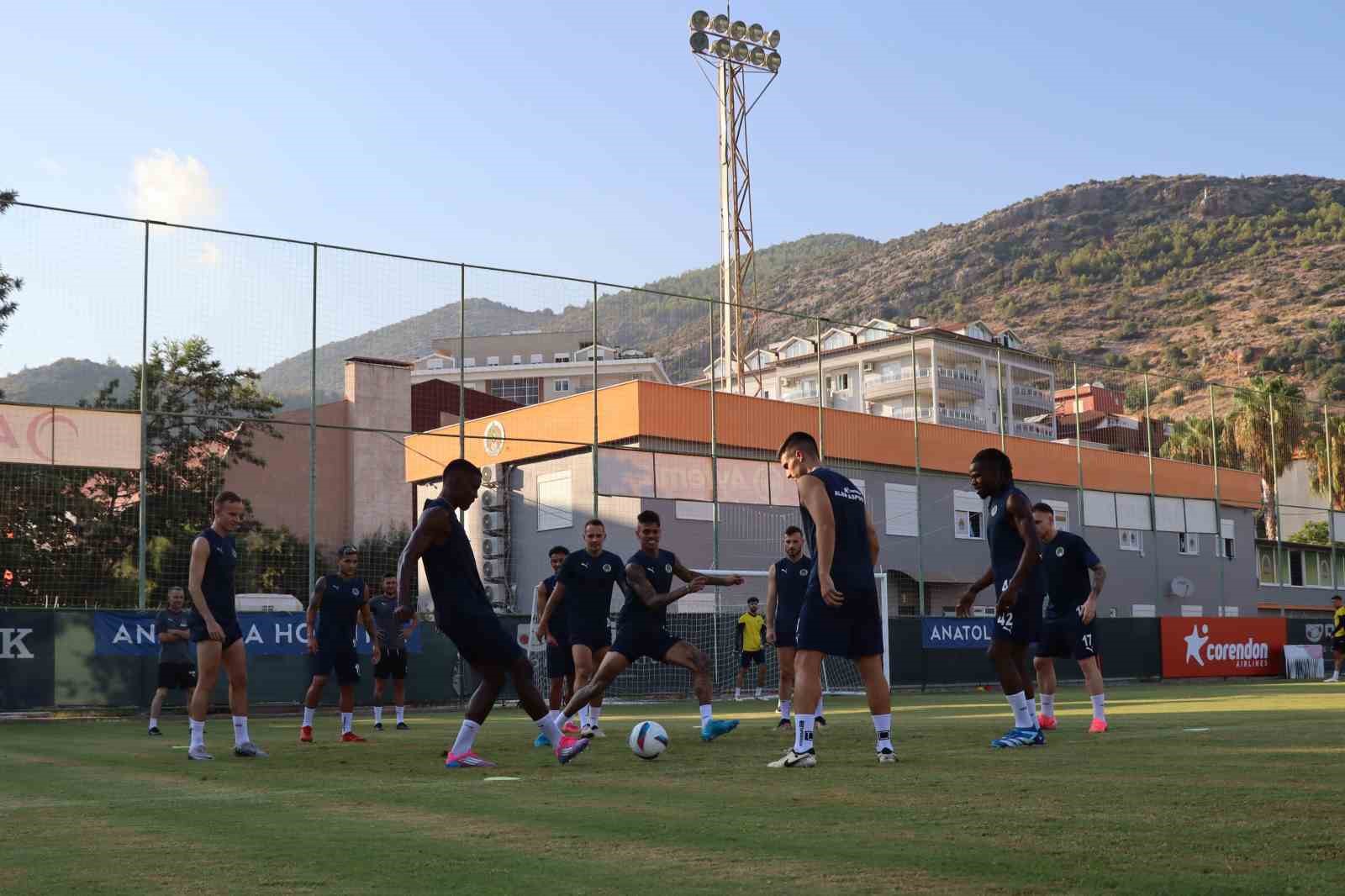 Alanyaspor, Fenerbahçe maçı hazırlıklarını tamamladı