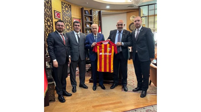 Kayserispor yönetiminden Bahçeli’ye ziyaret