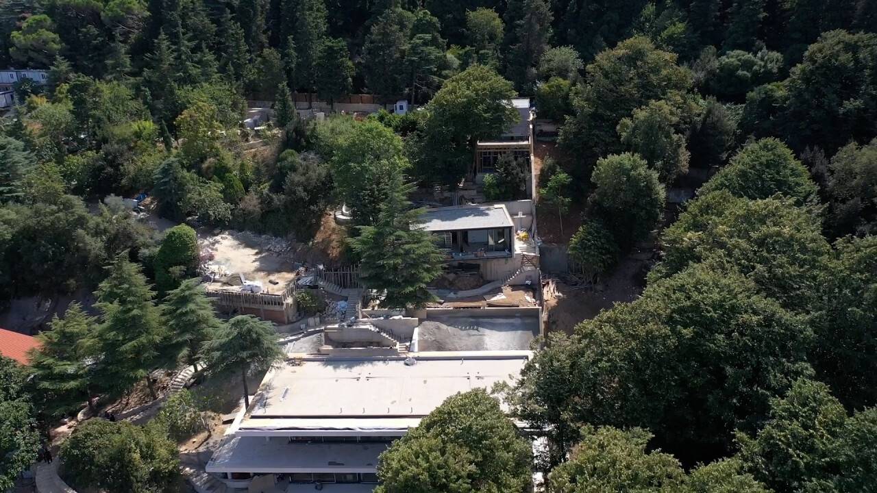 Vaniköy'de kaçak yapılar yıkılıyor