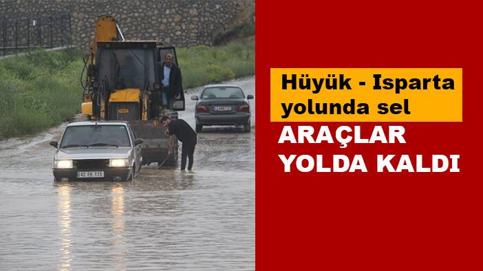 Konya'da sağanak hayatı olumsuz etkiledi