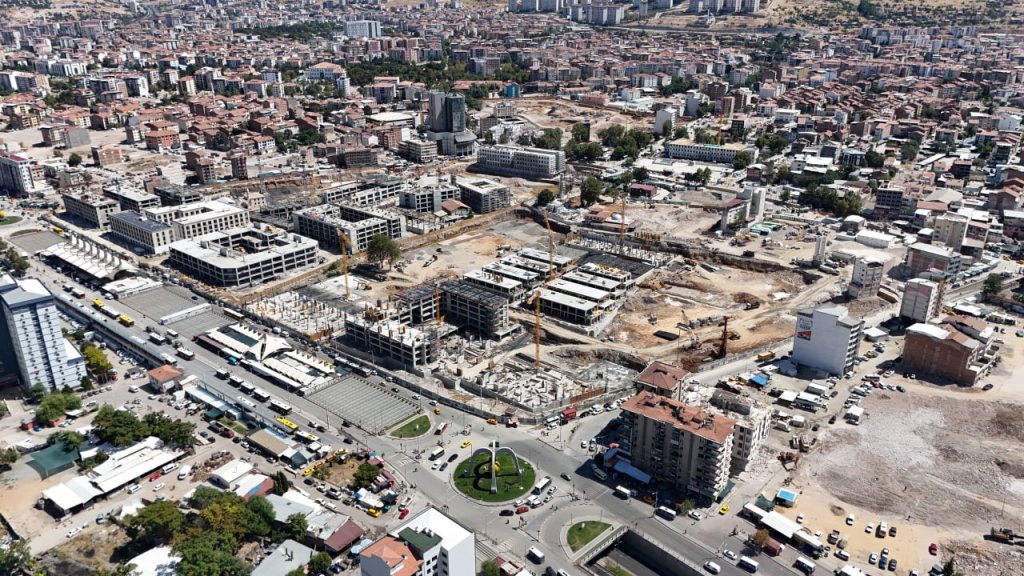 Deprem bölgesi Malatya ayağa kaldırılıyor