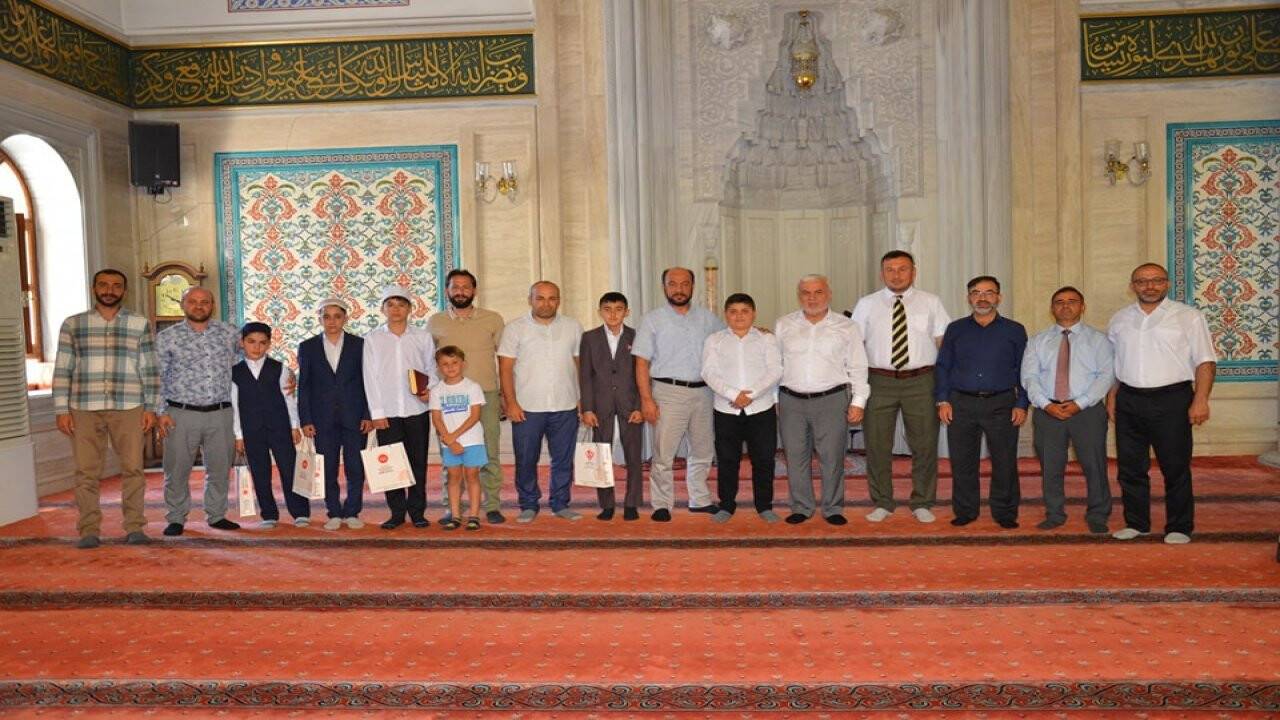 Kur’an Kursu hafızlıkyarışması yapıldı