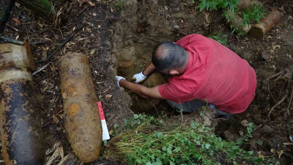 Çanakkale’de 109 yıllık 18 top mermisi ortaya çıktı