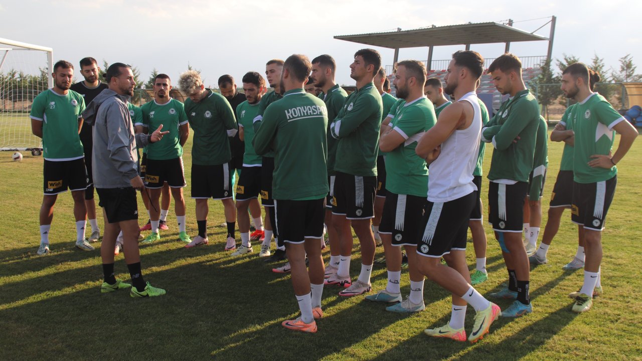 1922 Konyaspor’da Pazar mesaisi