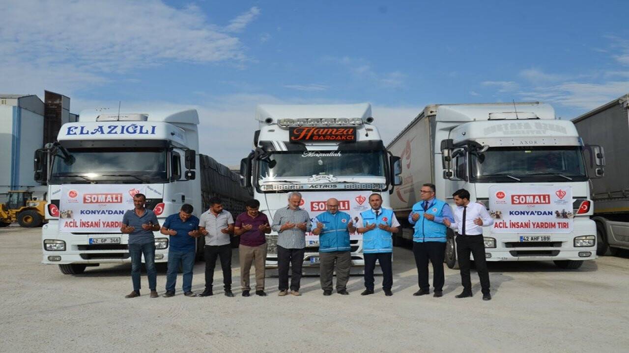 TDV Konya Şubesi'den Somali’ye 3 Tır un