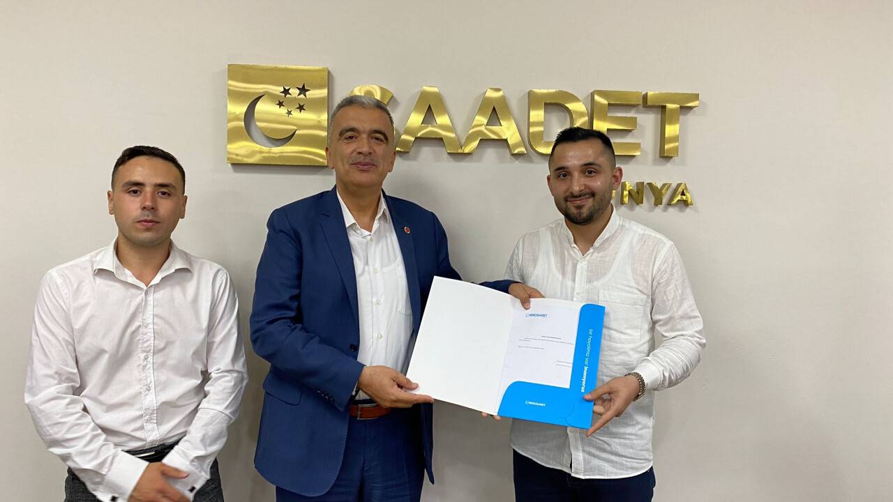 Genç Saadet Karatay'da bayrak değişimi!