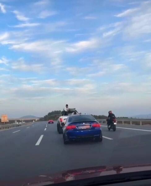 İstanbul'da çakarlı driftli düğün konvoyu: O anlar kamerada (VİDEOLU)