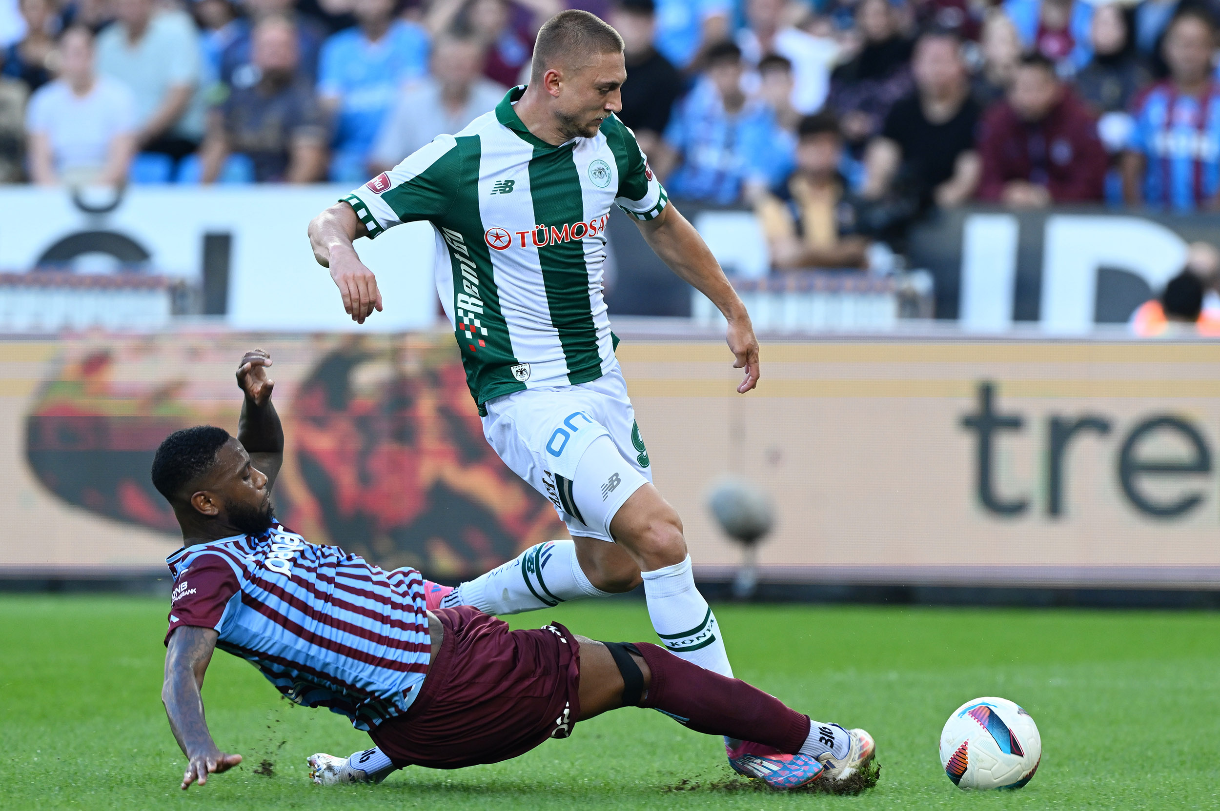 Konyaspor'a Trabzon'da 30 dakikalık  oyun yetmedi!