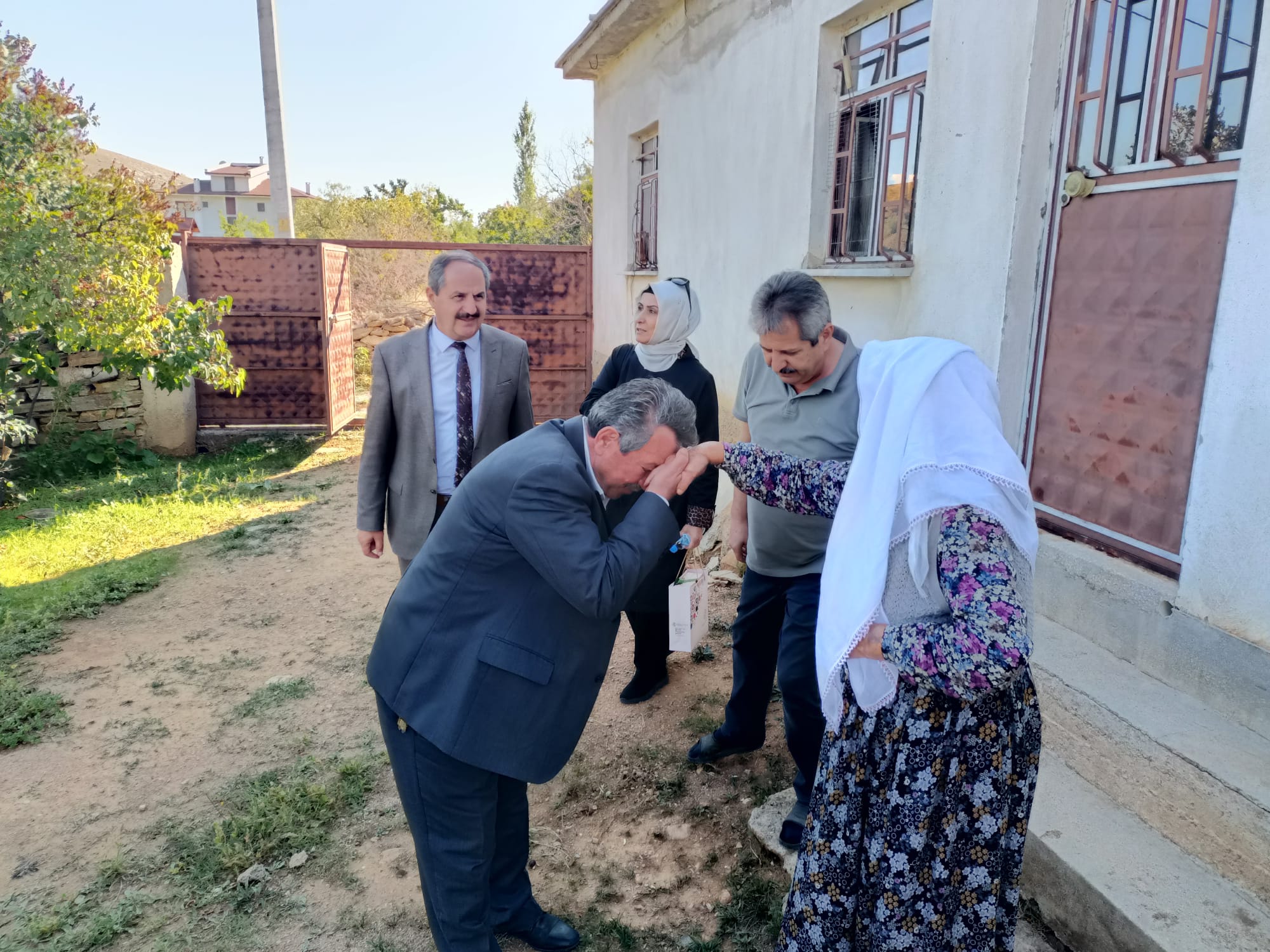 Hüyük'teki şehit ve gazi ailelerine ziyaretler