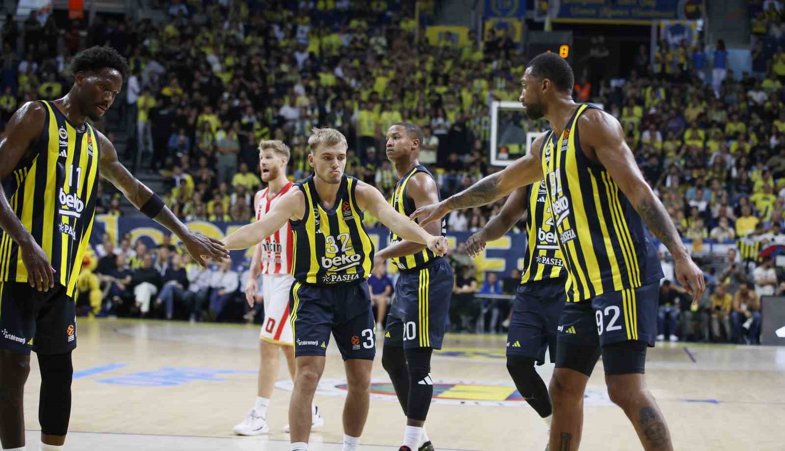 Fenerbahçe, Euroleague’e galibiyetle başladı