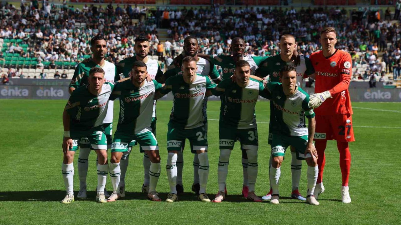 Tümosan  Konyaspor, evindeki ilk galibiyetini aldı