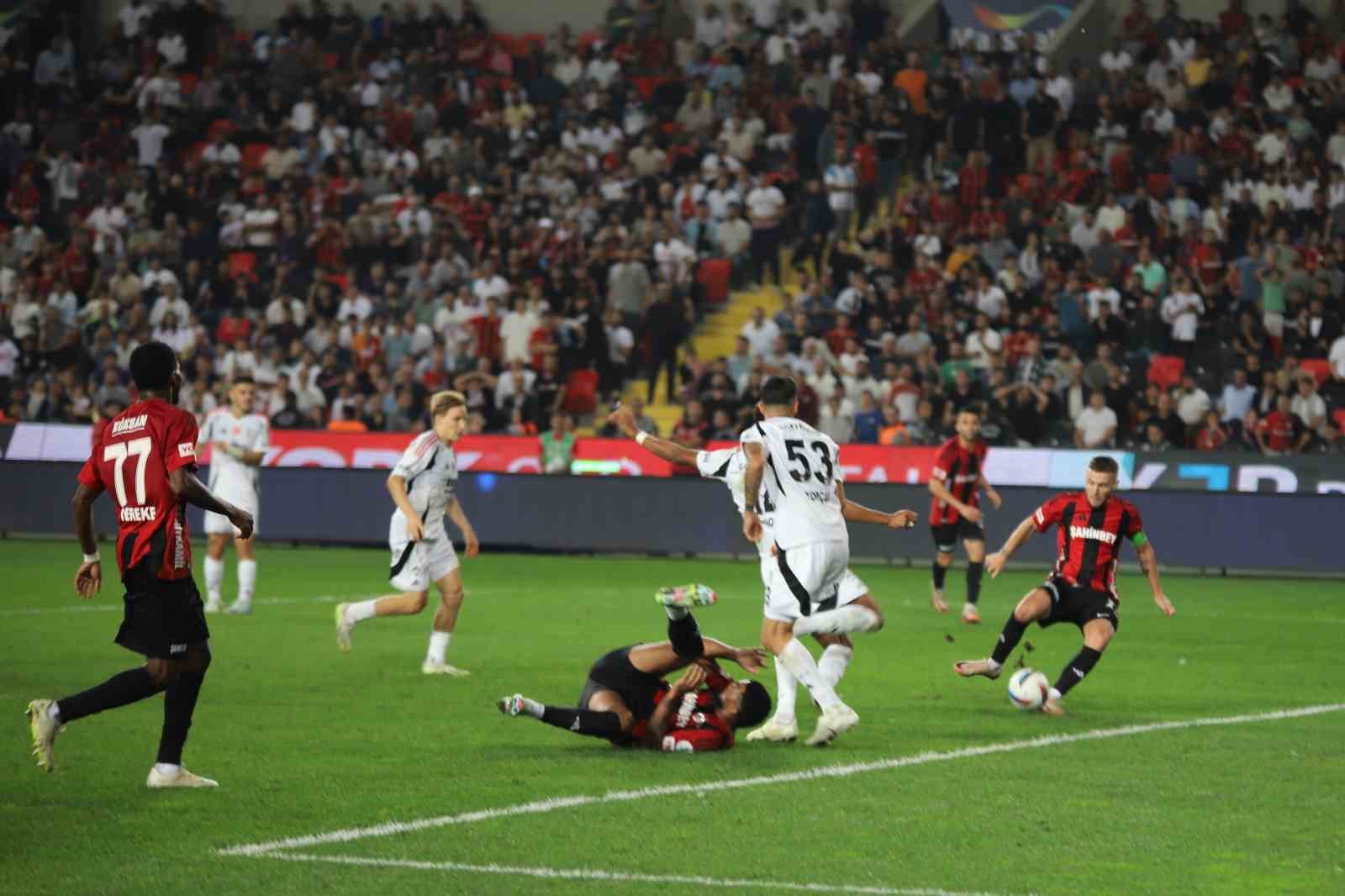 Beşiktaş, Gaziantep'te takıldı: 1-1