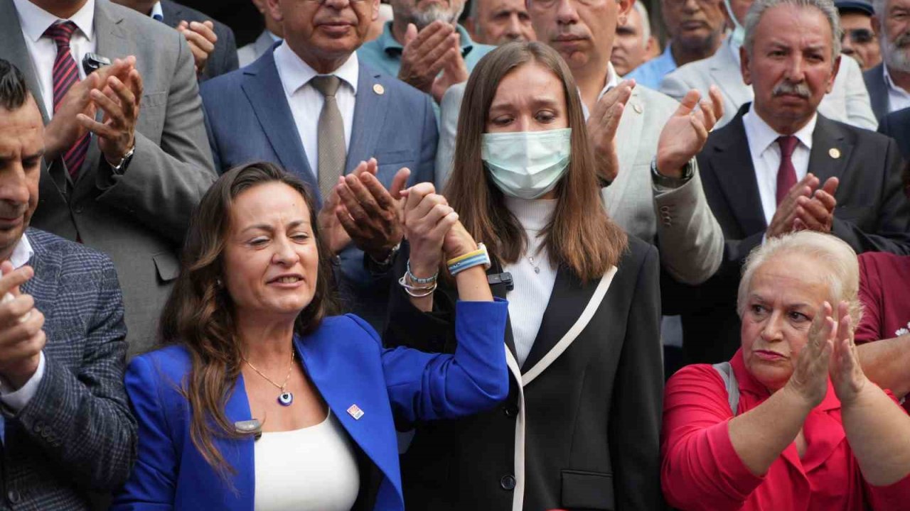 CHP'de yasak aşk iddiası krizi büyüyor! Özgür Özel Kılıçdaroğlu'nu aradı: "Dava açacağım"