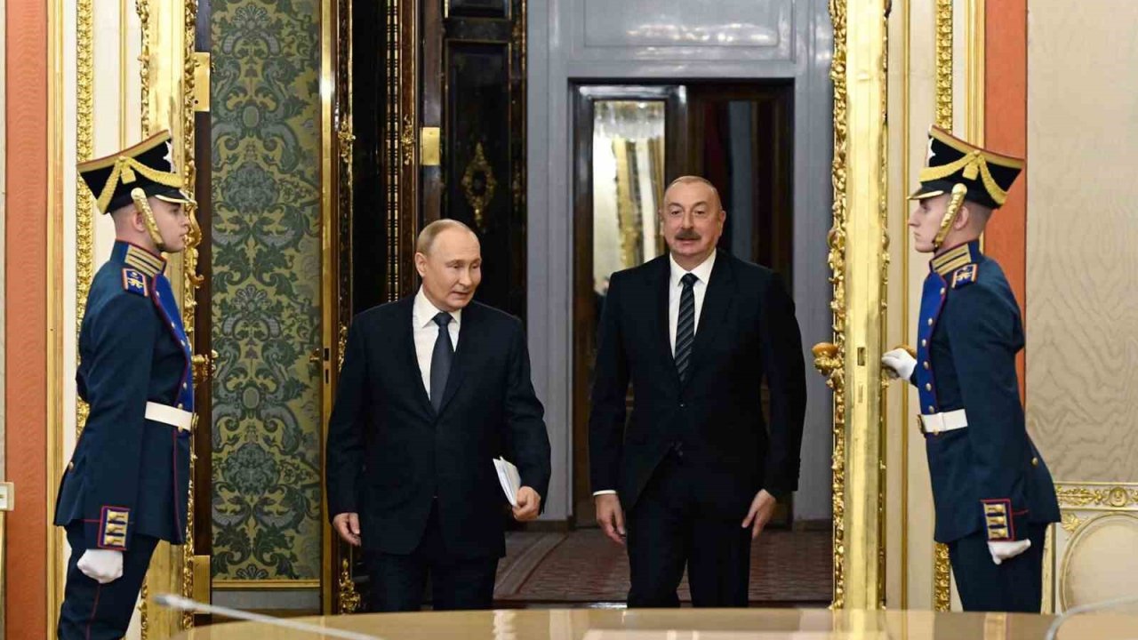 Aliyev, Putin ile görüştü