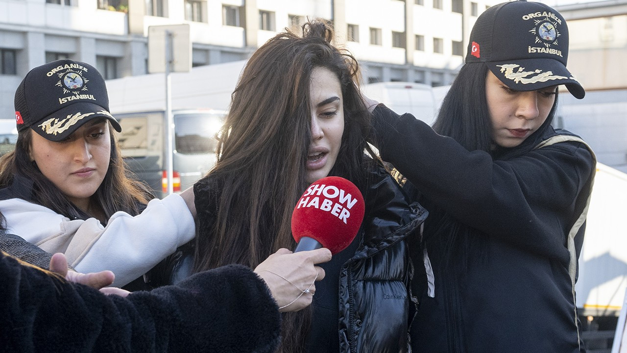 Sosyal medya fenomeni Ece Ronay yargılandığı davada ceza aldı