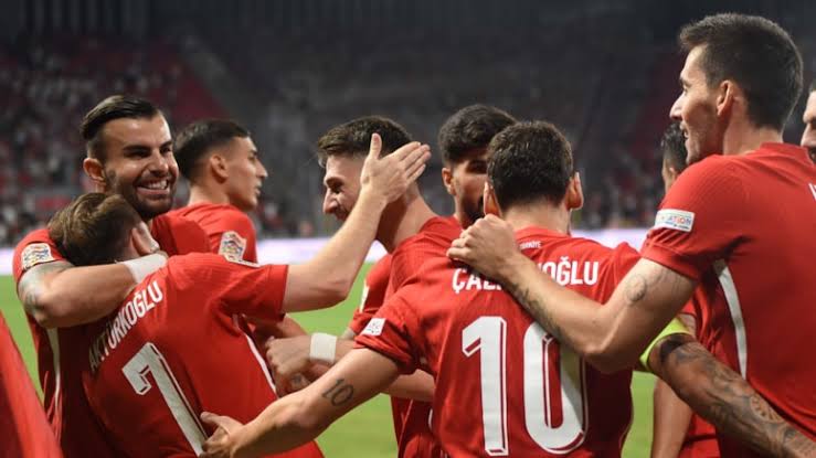 İzlanda'da tarihi zafer! Türkiye 2-1 önde!