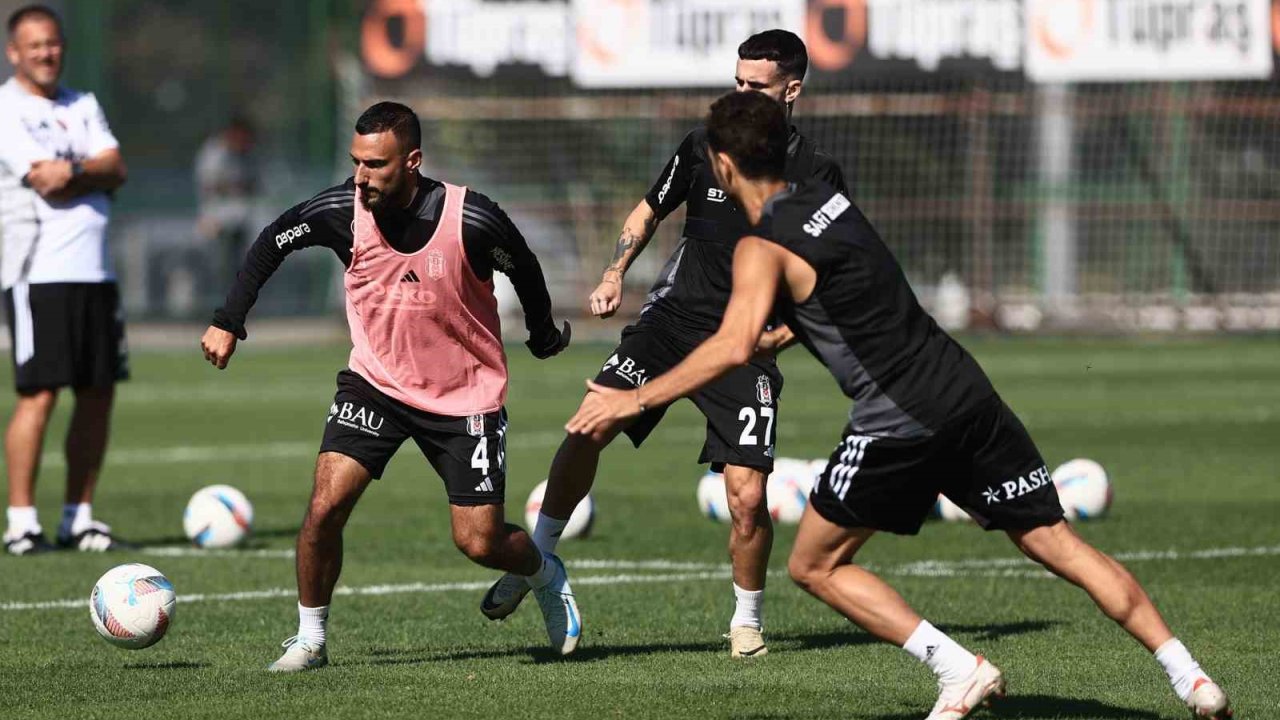 Beşiktaş, dört günlük iznin ardından topbaşı yaptı