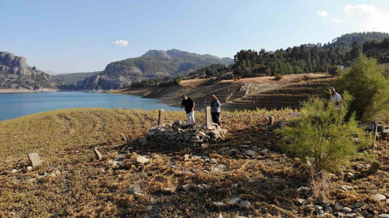 Sular çekilince kayıp şehir ortaya çıktı