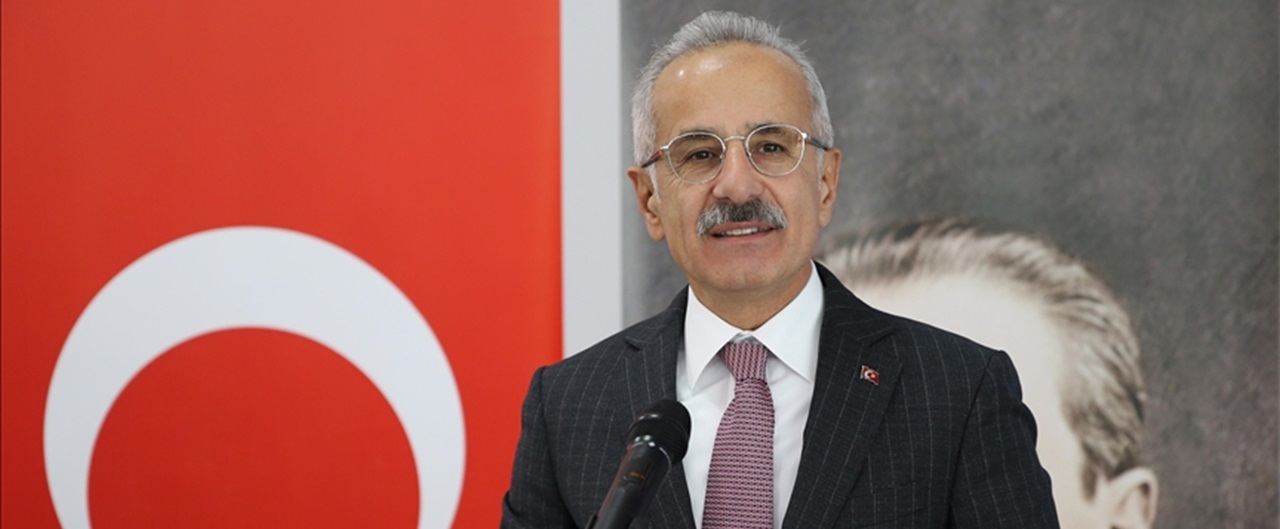 Bakan Uraloğlu: " 26 milyar liralık 300 kilometrelik yolda çalışmalarımıza devam ediyoruz"