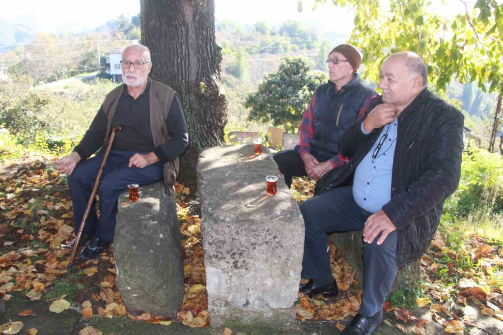 Binlerce yıllık tarihin üzerine oturdular!