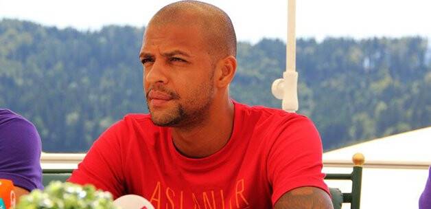 Melo: Emre'ye saygım sonsuz, Volkan'a gelince...