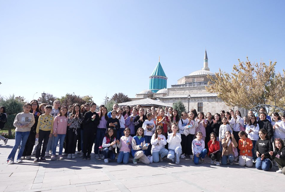 İlçelerdeki Bilgehane öğrencileri Konya'yı gezdi